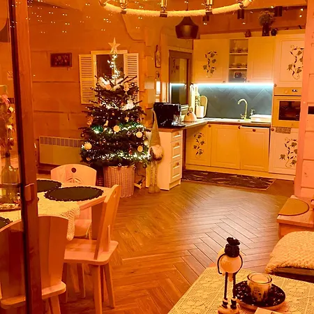 Malowany W Gorach Σαλέ